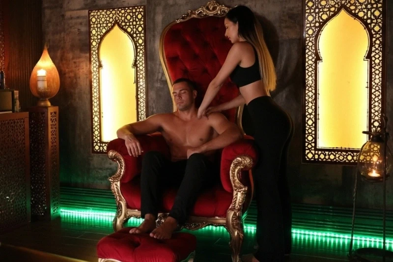 swedish-massage-shower